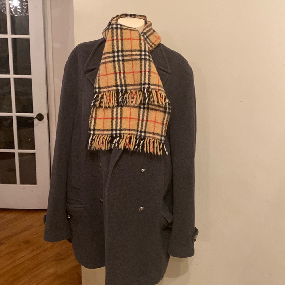 Burberrys of London vintage  wool Scarf Scotland unisex